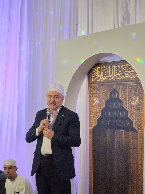 BİF Gençlik Teşkilatı’ndan 1500 Kişilik Cemaatle Sabah Namazı Buluşması